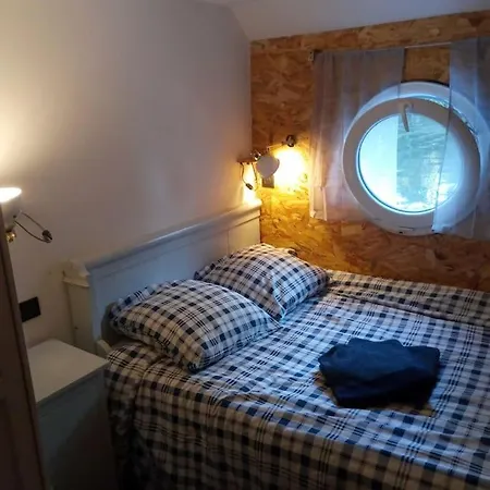 Peniche Chaleureuse Avec Jacuzzi Centre Botel