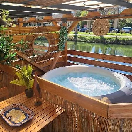 Peniche Chaleureuse Avec Jacuzzi Centre Botel Toulouse